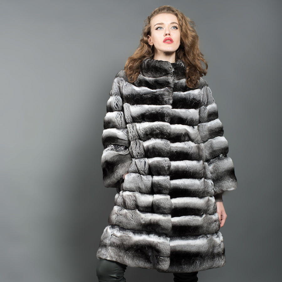 Chinchilla Fur Coat Luxury Natural Black and White Color